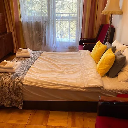 Bella Casa Economy - Skibowa, Close To Bielany 公寓 *