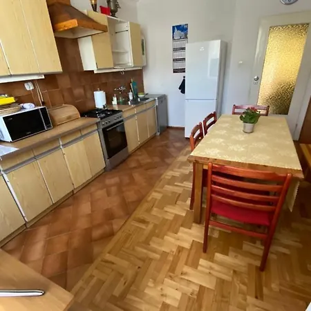 Bella Casa Economy - Skibowa, Close To Bielany شقة