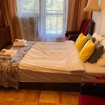 Bella Casa Economy - Skibowa, Close To Bielany 아파트 *