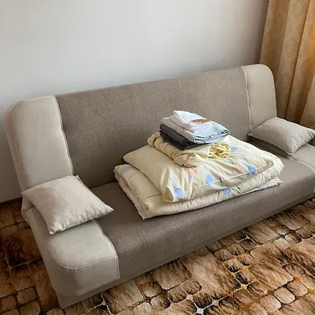 Bella Casa Economy - Skibowa, Close To Bielany Daire *