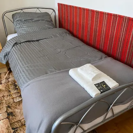 Bella Casa Economy - Skibowa, Close To Bielany