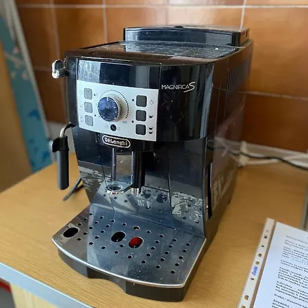 Bella Casa Economy - Skibowa, Close To Bielany Daire