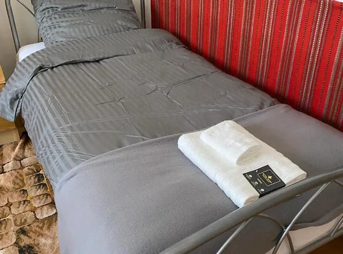 Bella Casa Economy - Skibowa, Close To Bielany