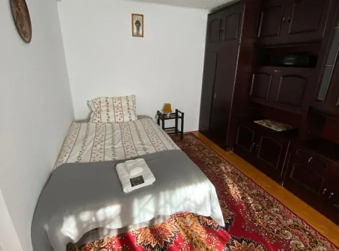 Bella Casa Economy - Skibowa, Close To Bielany Daire Wroclaw